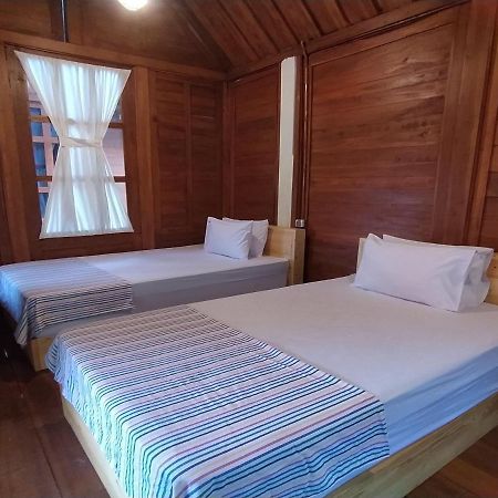 Seger Nusantara Hostel Kalisat Buitenkant foto